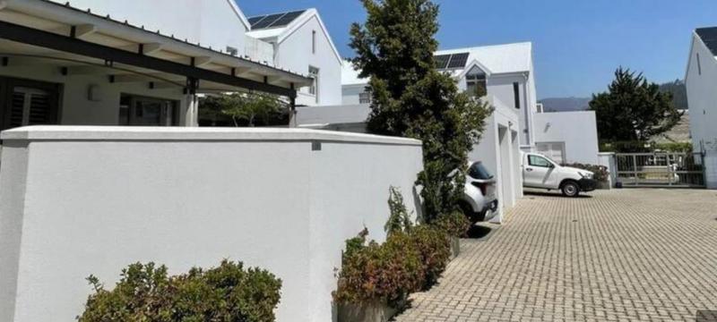 To Let 3 Bedroom Property for Rent in Franschhoek Western Cape